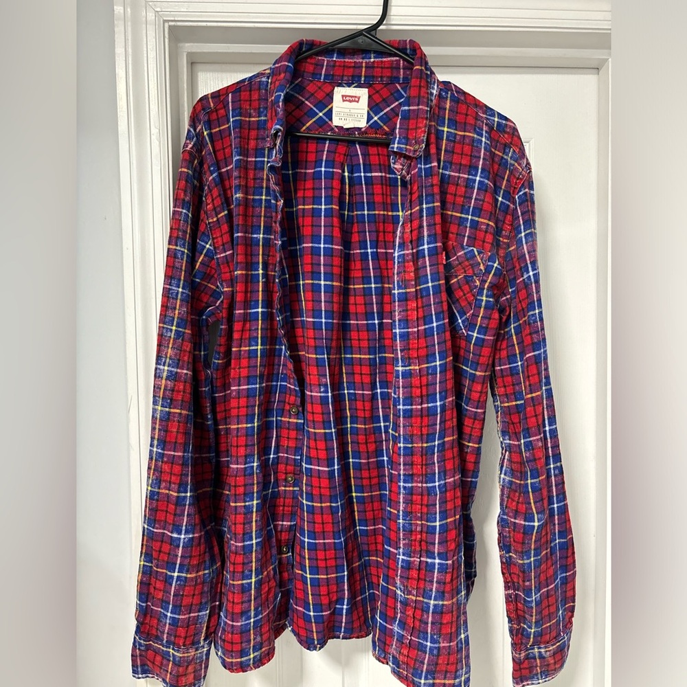 Levi’s Men’s Size L flannel